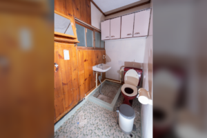 Cabin-3-Bathroom.png