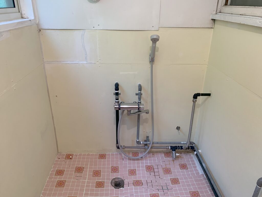 Cottage #9 Shower
