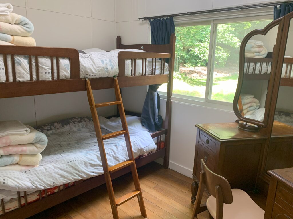 Cottage #7 Bedroom 2