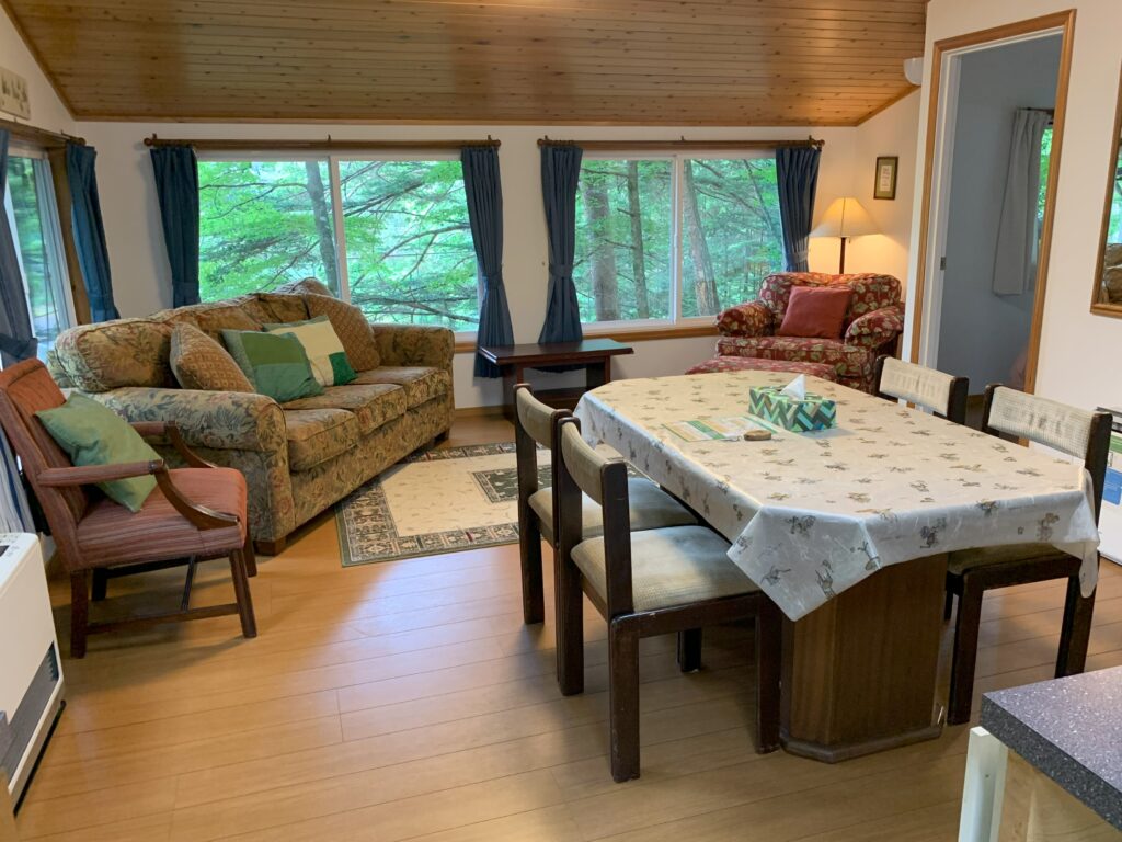 Cottage #5 Living room