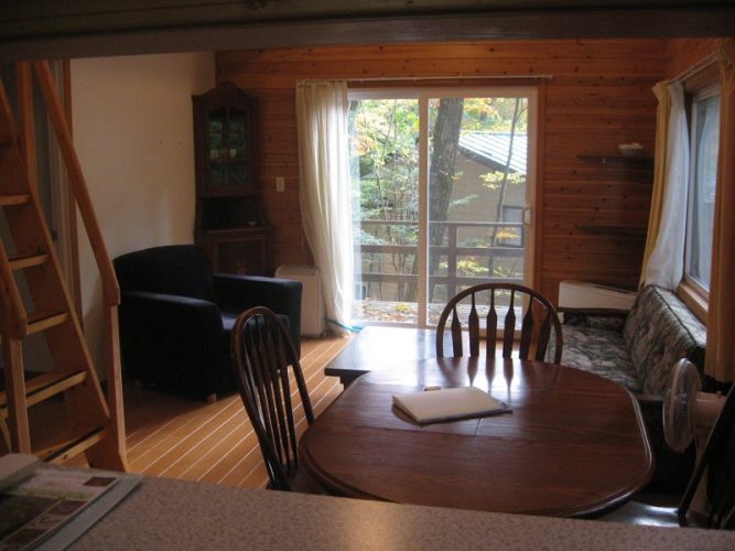 Cabin04_04